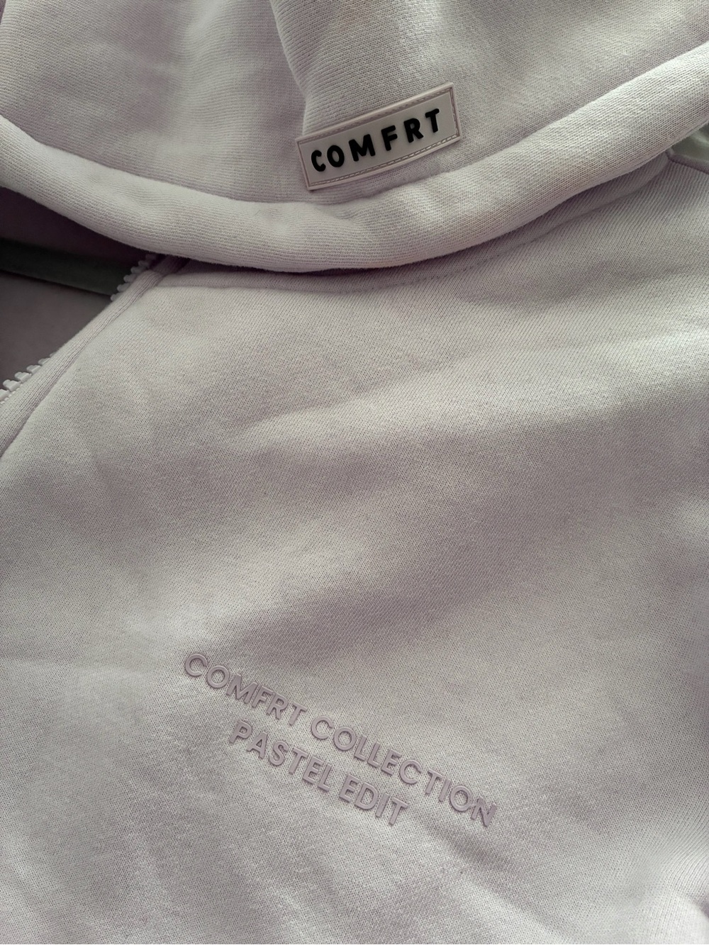 Comfrt Opal Oversized Zip Hoodie - Picture 2 of 7